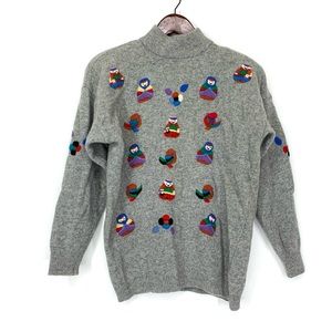 Joye + Fun Vintage 90’s Raised Embroidered People Wool Gray Mock Neck Sweater